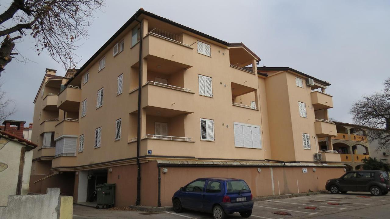Apartments Lucia Medulin Buitenkant foto